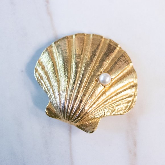 VINTAGE KRAMER NY GOLD SHELL BROOCH WITH PEARL - Picture 1 of 4